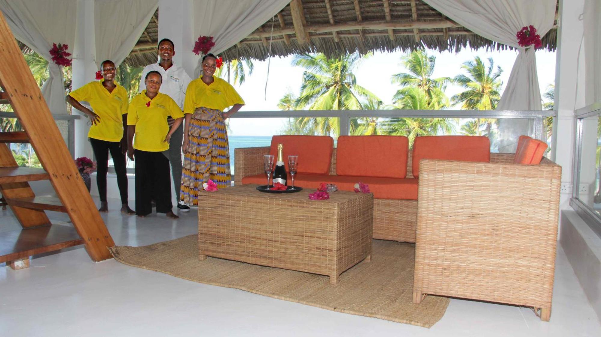 Manolo Beach Resort ウロア エクステリア 写真