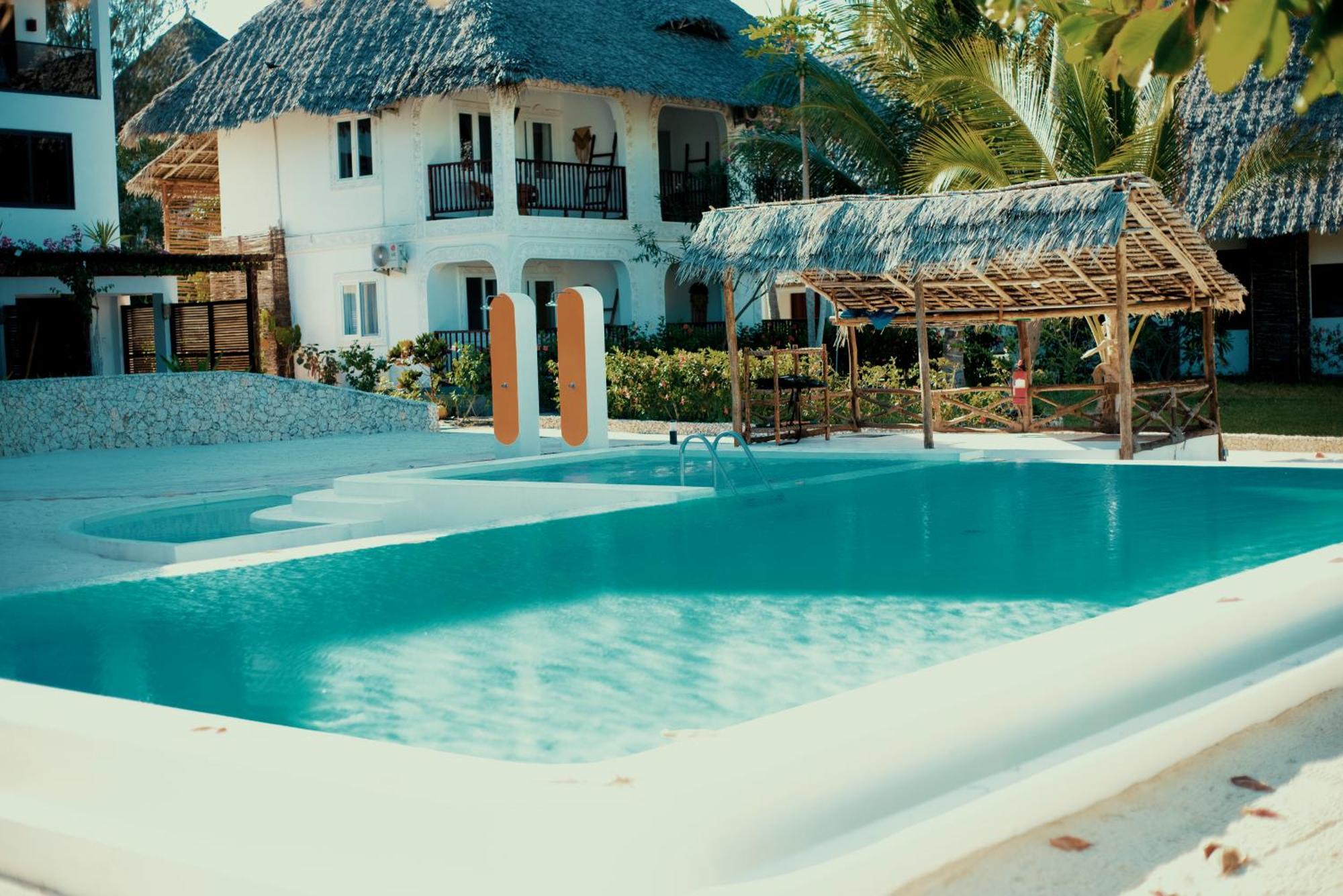 Manolo Beach Resort ウロア エクステリア 写真