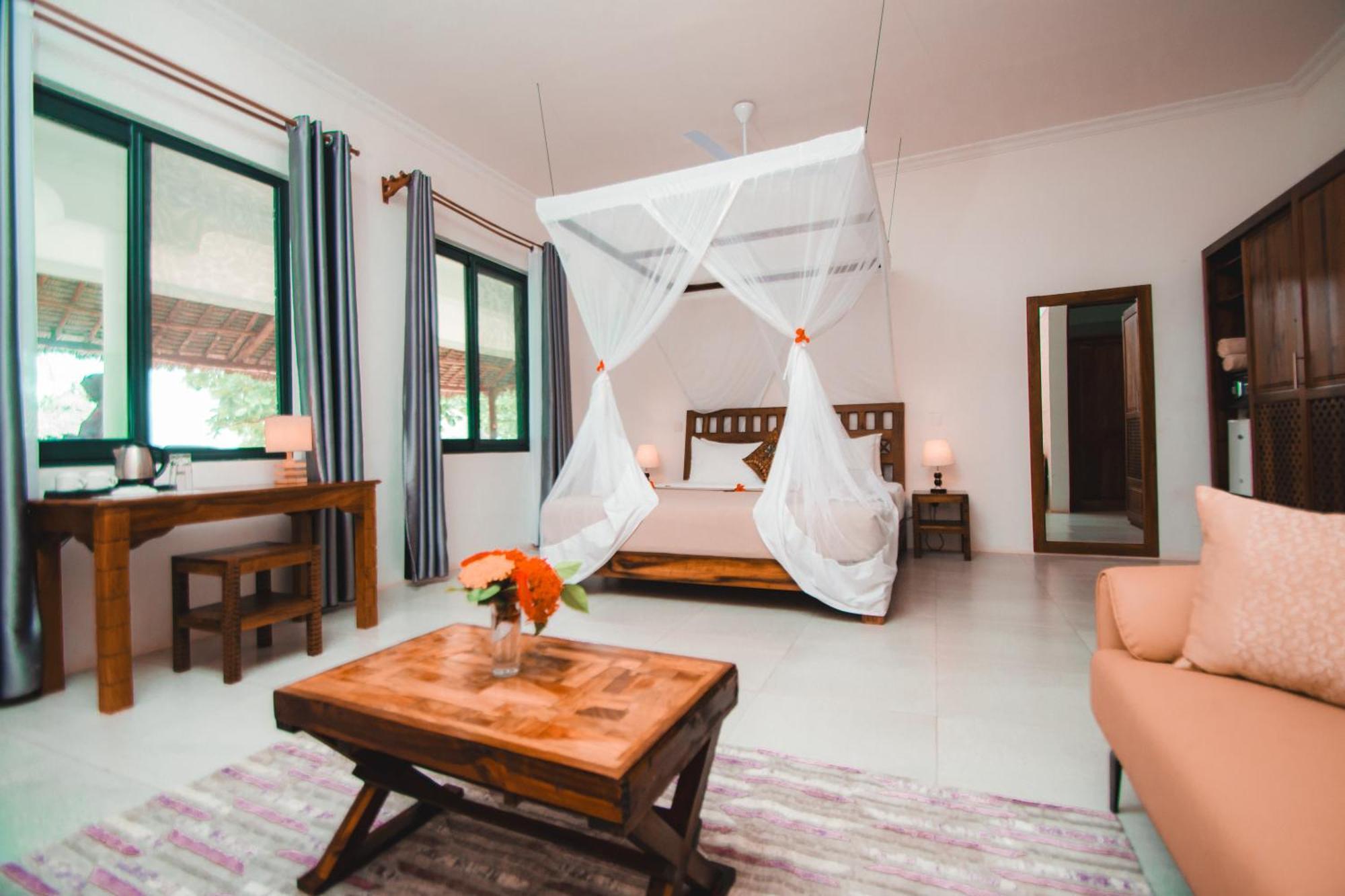 Manolo Beach Resort ウロア エクステリア 写真